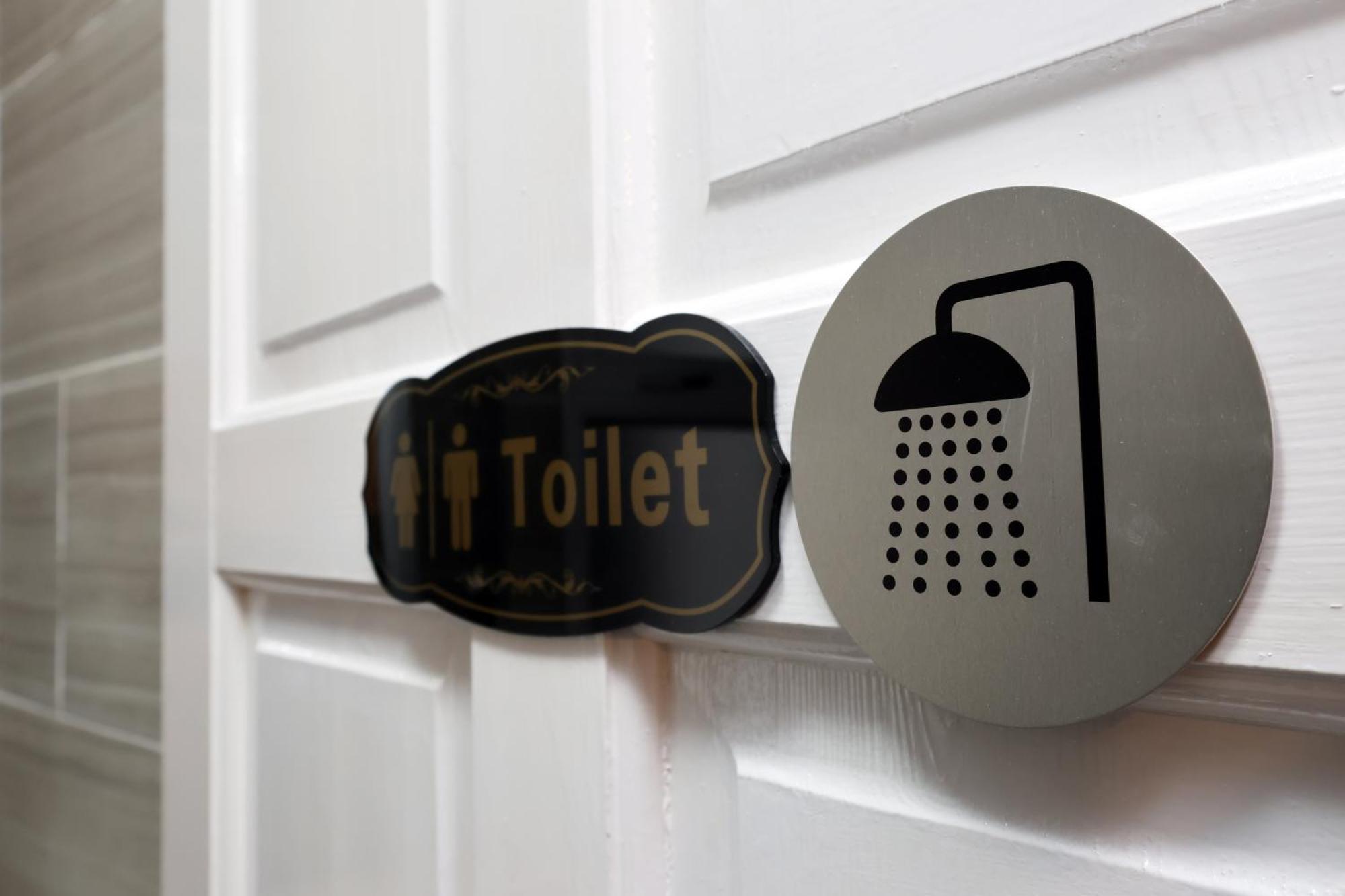 Cardiff City Guesthouse, Central Rooms, Fast Wi-Fi, On-Street Parking Exterior photo